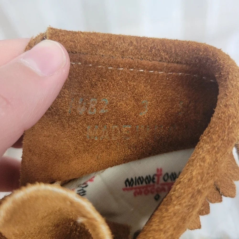 Minnetonka Genuine Leather Moccasins Tan Brown Baby Toddler Size‎ 3